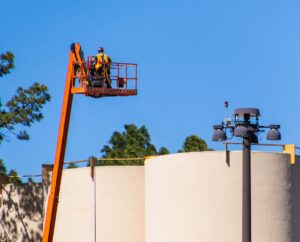 EWP operator on a boom lift
